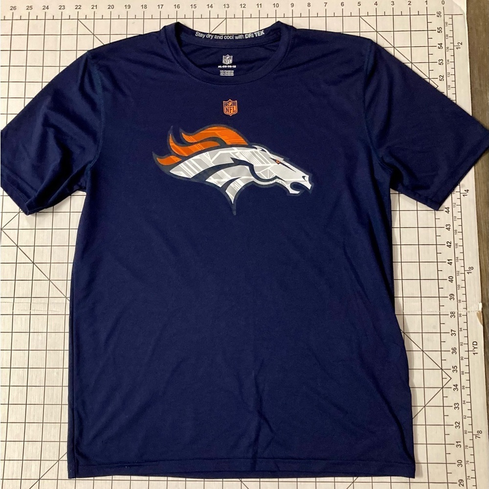 NFL Denver Broncos Men’s XL Navy/Orange Dri Tech Tshirt‎